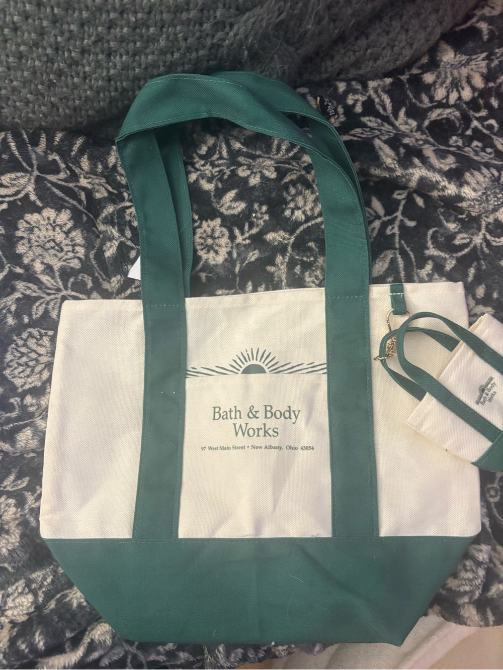 Bath & Body Works Cream $ Green Canvas Tote Bag w/ matching key chain limited